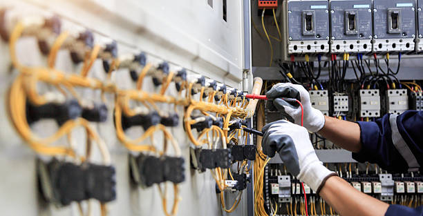Professional Electrician technician working in Rio Grande City, TX
